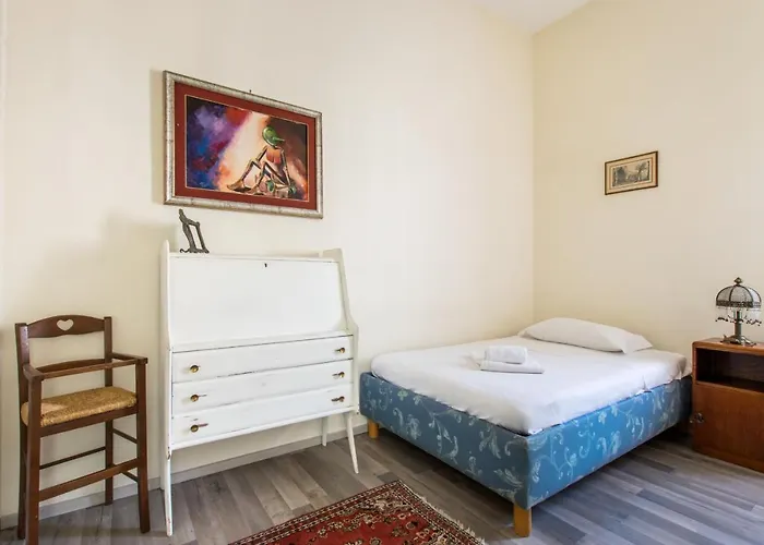 Trastevere Deco Rome